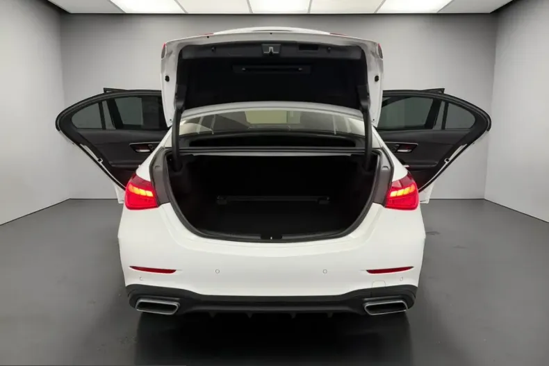 Mercedes-Benz C 300 (Clasa C) din 2022 cu 110.000 km - oferta MER199227 - foto 15