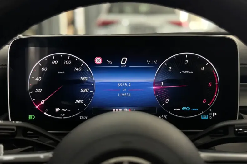 Mercedes-Benz C 200 (Clasa C) din 2022 cu 118.000 km - oferta MER199228 - foto 16