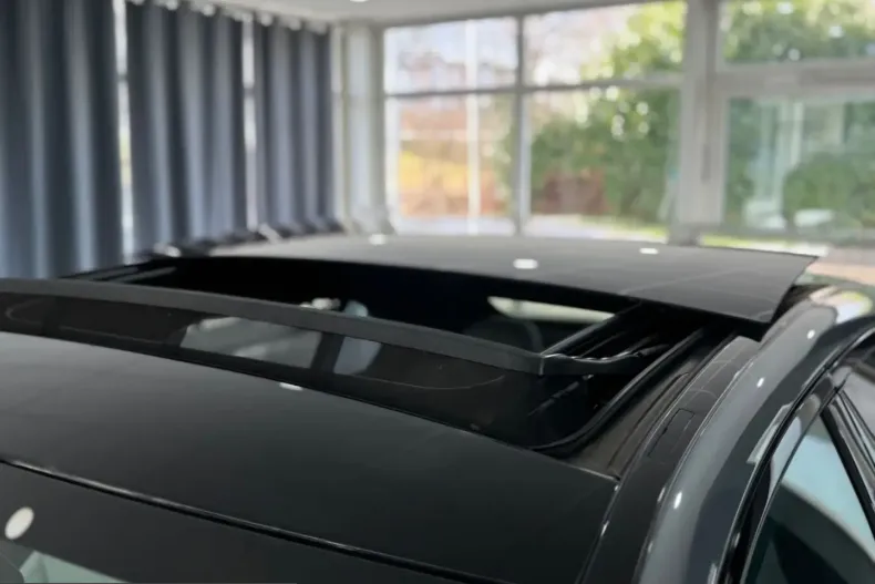 Mercedes-Benz C 200 (Clasa C) din 2022 cu 118.000 km - oferta MER199228 - foto 28