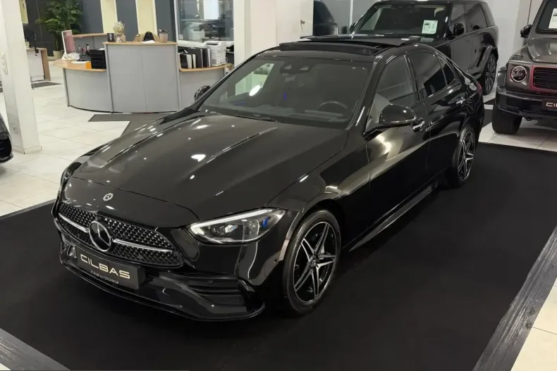 Mercedes-Benz C 300 (Clasa C) din 2022 cu 67.240 km - oferta MER199229 - foto 1