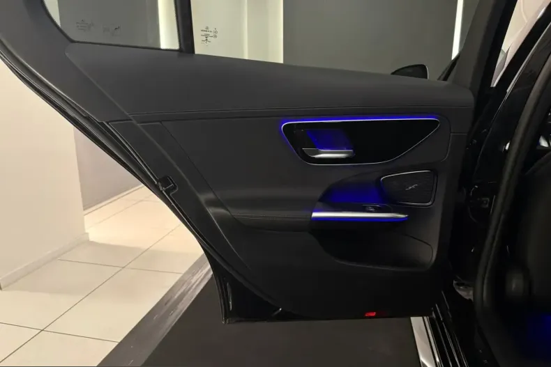 Mercedes-Benz C 300 (Clasa C) din 2022 cu 67.240 km - oferta MER199229 - foto 20