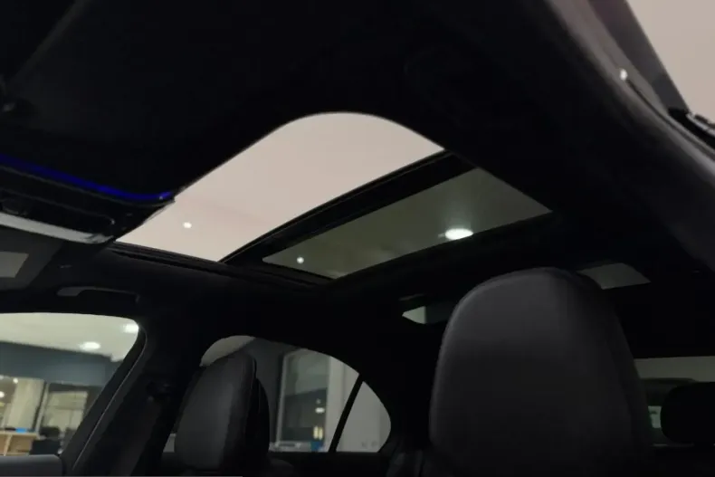 Mercedes-Benz C 300 (Clasa C) din 2022 cu 67.240 km - oferta MER199229 - foto 21