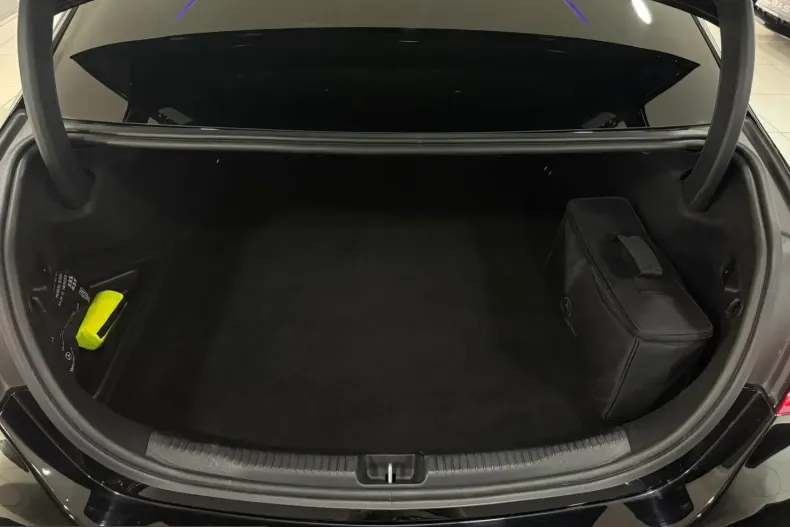 Mercedes-Benz C 300 (Clasa C) din 2022 cu 67.240 km - oferta MER199229 - foto 24