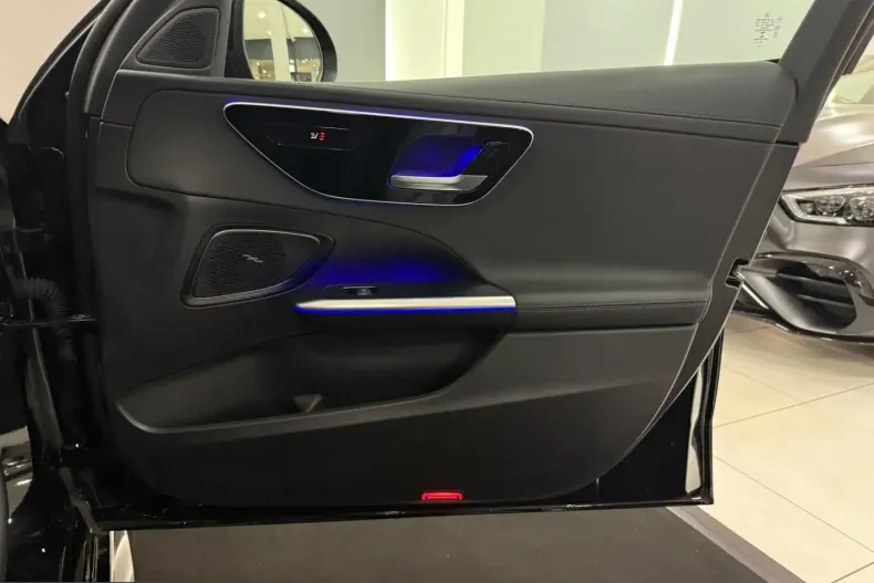 Mercedes-Benz C 300 (Clasa C) din 2022 cu 67.240 km - oferta MER199229 - foto 27