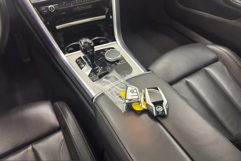 BMW M850 (Seria 8) din 2021 cu 41.801 km - oferta BMW199232 - foto 24