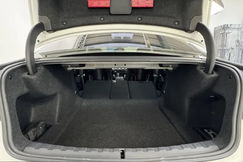 BMW M3 (Seria 3) din 2024 cu 16.350 km - oferta BMW199237 - foto 32