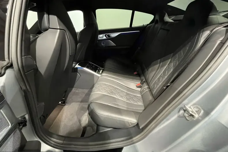 BMW M8 (Seria 8) din 2023 cu 19.655 km - oferta BMW199239 - foto 9