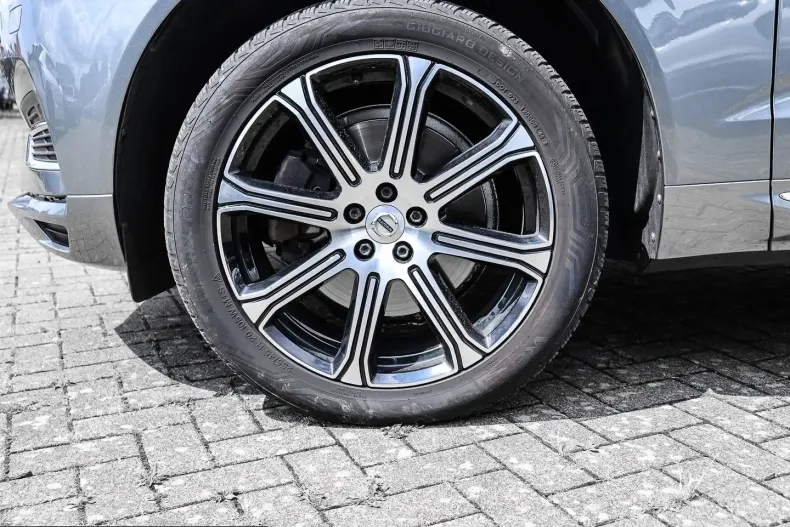 Volvo XC60 din 2021 cu 67.180 km - oferta VOL199241 - foto 3