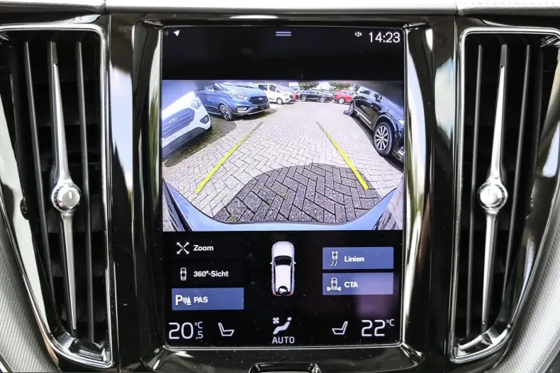 Volvo XC60 din 2021 cu 67.180 km - oferta VOL199241 - foto 9