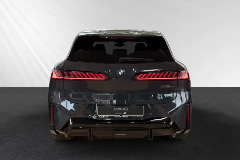 BMW iX3 (Seria X) din 2026 cu 4.000 km - oferta BMW199242 - foto 4