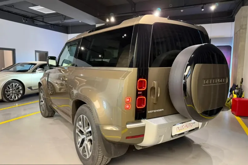 Land Rover Defender din 2024 cu 45.000 km - oferta LAN199244 - foto 6