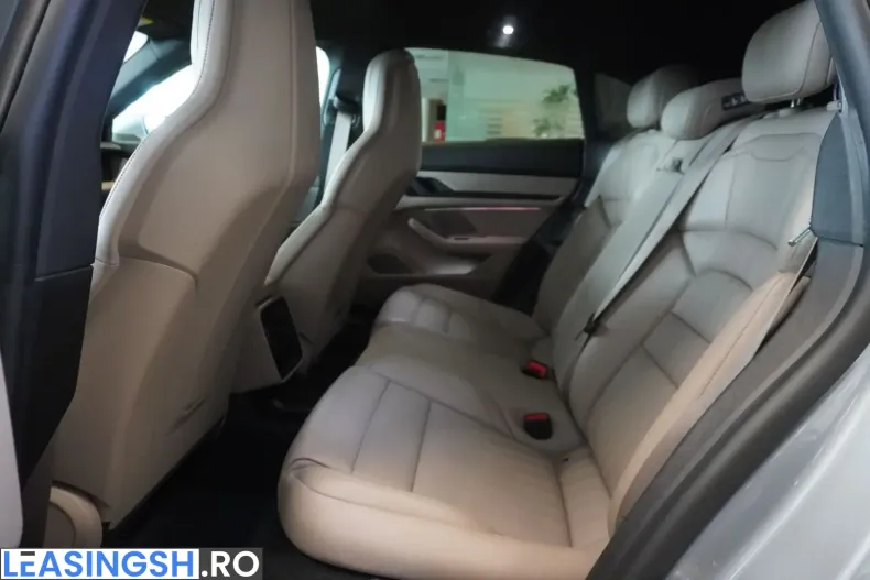 Porsche Taycan din 2023 cu 34.000 km - oferta POR199248 - foto 9