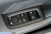 Porsche Taycan din 2022 cu 41.137 km - oferta POR199251 - foto 30