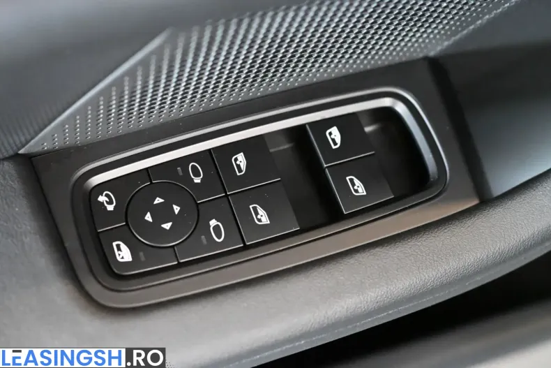 Porsche Taycan din 2022 cu 41.137 km - oferta POR199251 - foto 30