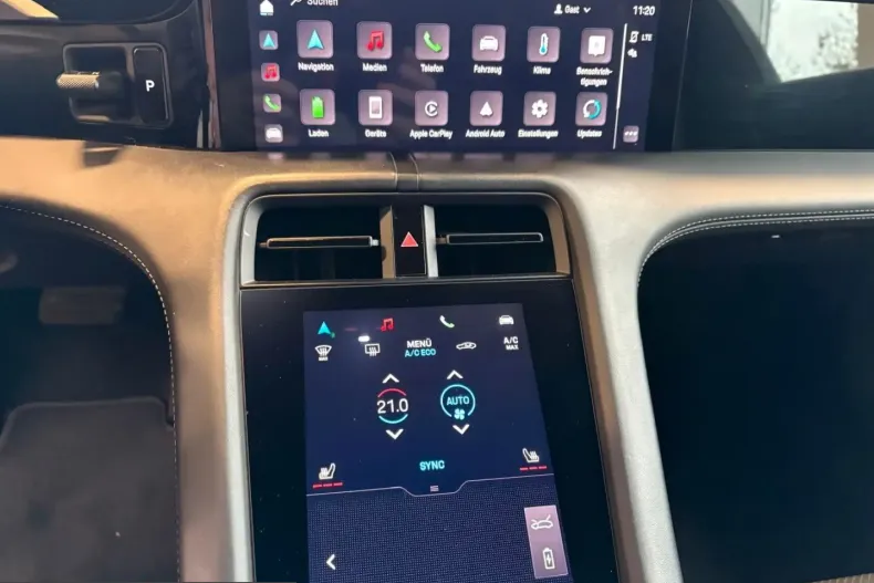 Porsche Taycan din 2022 cu 44.000 km - oferta POR199254 - foto 9