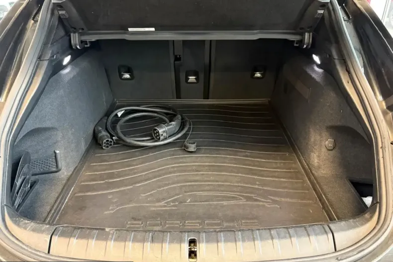 Porsche Taycan din 2022 cu 44.000 km - oferta POR199254 - foto 22