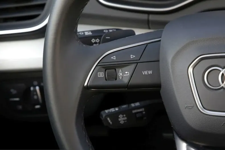 Audi Q5 din 2025 cu 9.900 km - oferta AUD199256 - foto 18