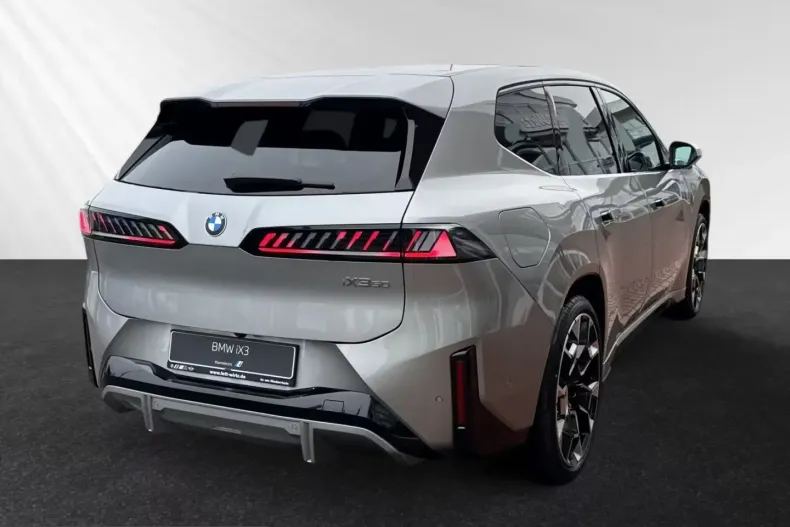 BMW iX3 (Seria X) din 2026 cu 4.000 km - oferta BMW199263 - foto 3