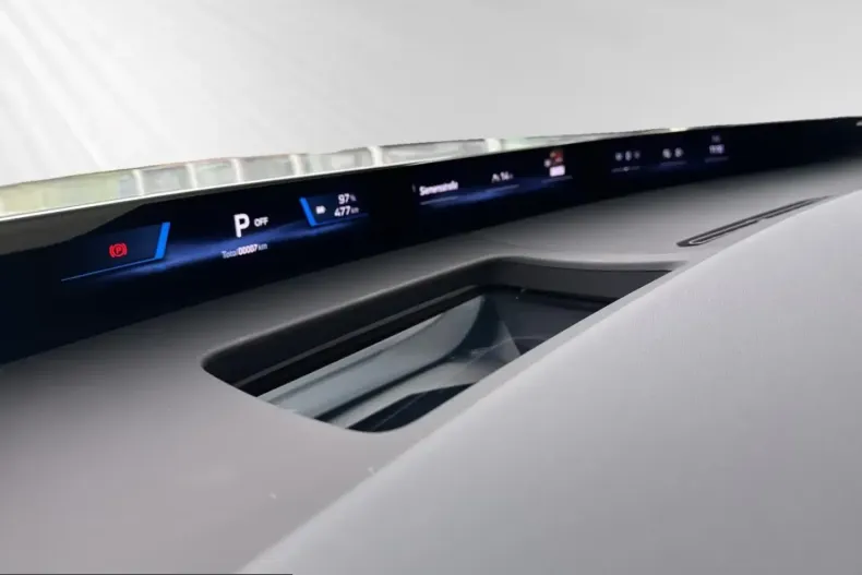 BMW iX3 (Seria X) din 2026 cu 4.000 km - oferta BMW199263 - foto 8