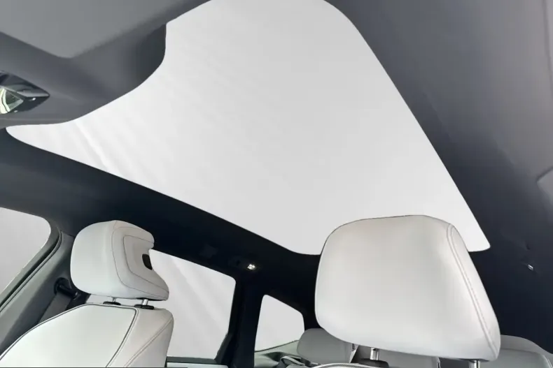 BMW iX3 (Seria X) din 2026 cu 4.000 km - oferta BMW199263 - foto 10