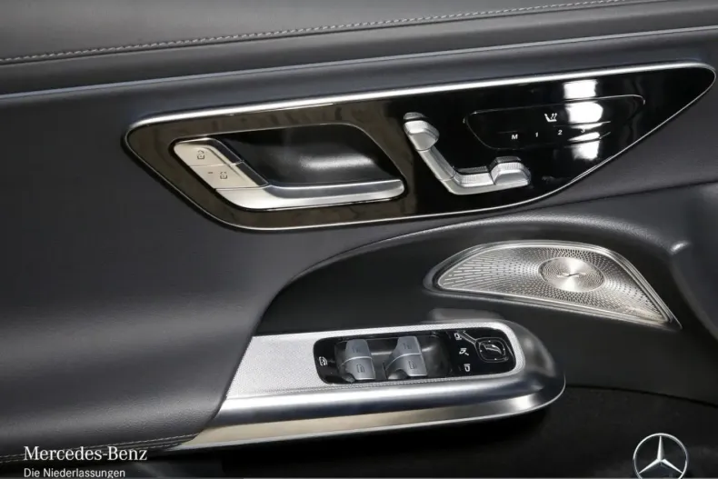 Mercedes-Benz E 300 (Clasa E) din 2025 cu 11.937 km - oferta MER199264 - foto 14