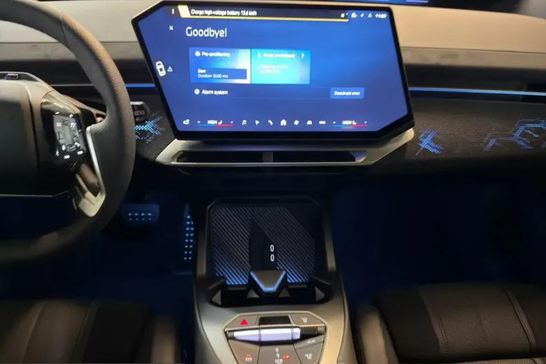 BMW iX3 (Seria X) din 2026 cu 15.000 km - oferta BMW199266 - foto 8