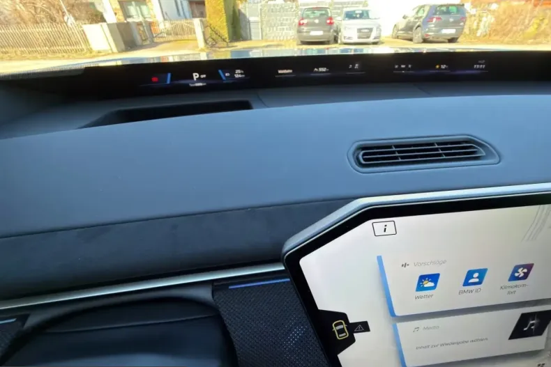 BMW iX3 (Seria X) din 2026 cu 15.000 km - oferta BMW199268 - foto 8