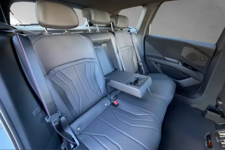 BMW iX3 (Seria X) din 2026 cu 15.000 km - oferta BMW199268 - foto 13