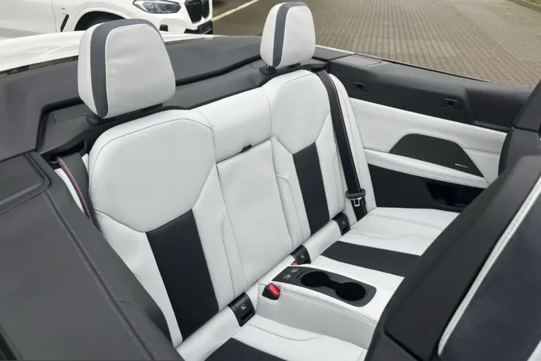 BMW M4 (Seria 4) din 2025 cu 8.600 km - oferta BMW199269 - foto 35