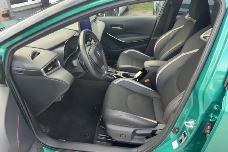 Toyota Corolla din 2024 cu 22.366 km - oferta TOY199272 - foto 10