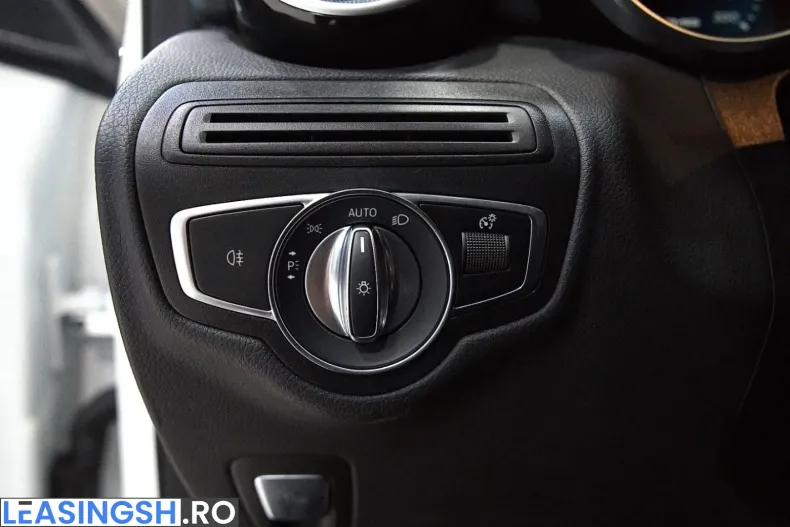 Mercedes-Benz GLC 63 AMG (Clasa GLC) din 2022 cu 34.141 km - oferta MER199280 - foto 19