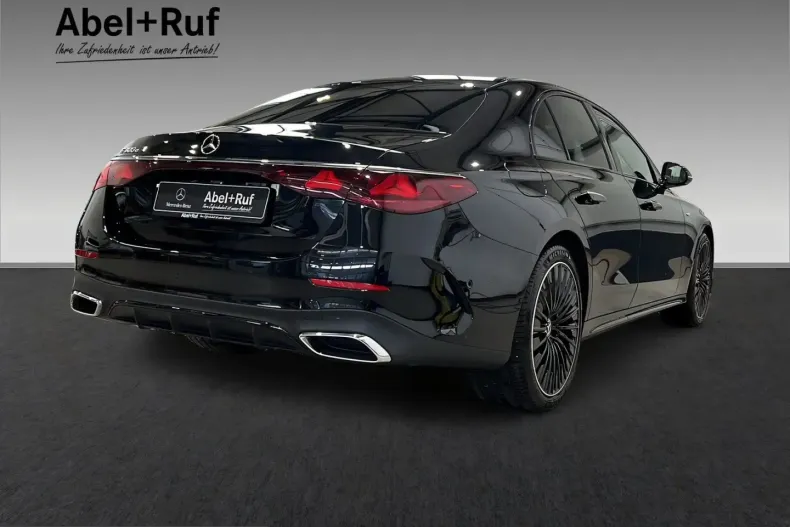 Mercedes-Benz E 300 (Clasa E) din 2025 cu 20.000 km - oferta MER199282 - foto 6