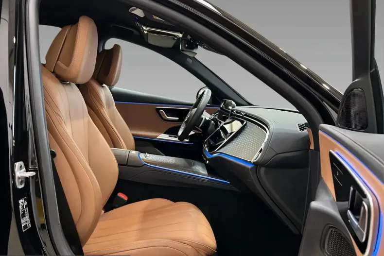 Mercedes-Benz E 300 (Clasa E) din 2025 cu 20.000 km - oferta MER199282 - foto 11