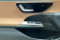 Mercedes-Benz E 300 (Clasa E) din 2025 cu 20.000 km - oferta MER199282 - foto 12