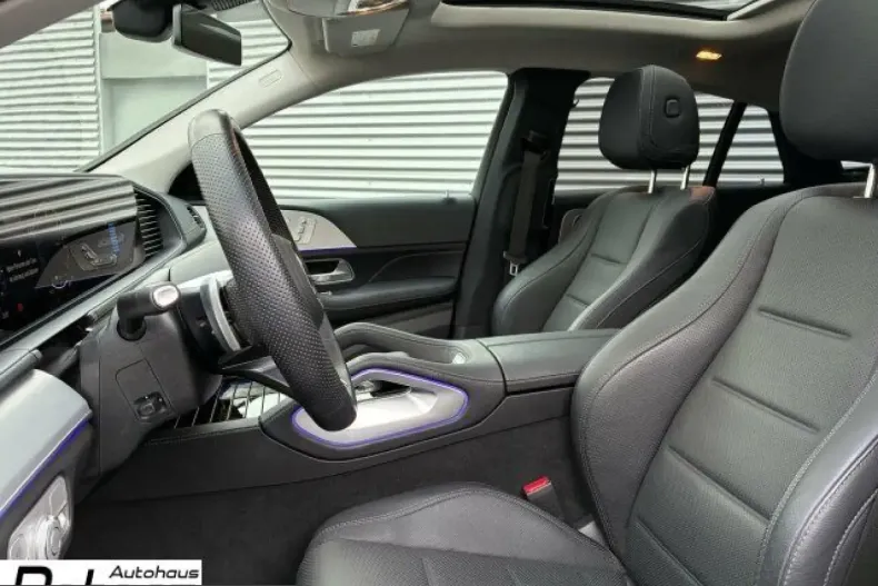 Mercedes-Benz GLE 400 (Clasa GLE) din 2024 cu 16.400 km - oferta MER199292 - foto 6