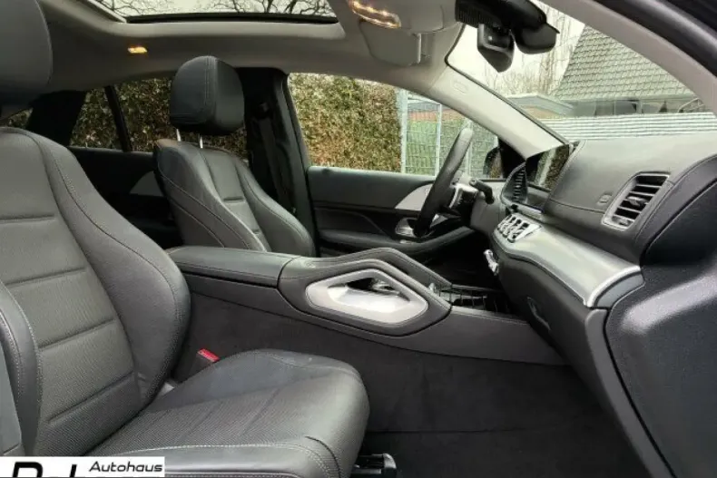 Mercedes-Benz GLE 400 (Clasa GLE) din 2024 cu 16.400 km - oferta MER199292 - foto 24