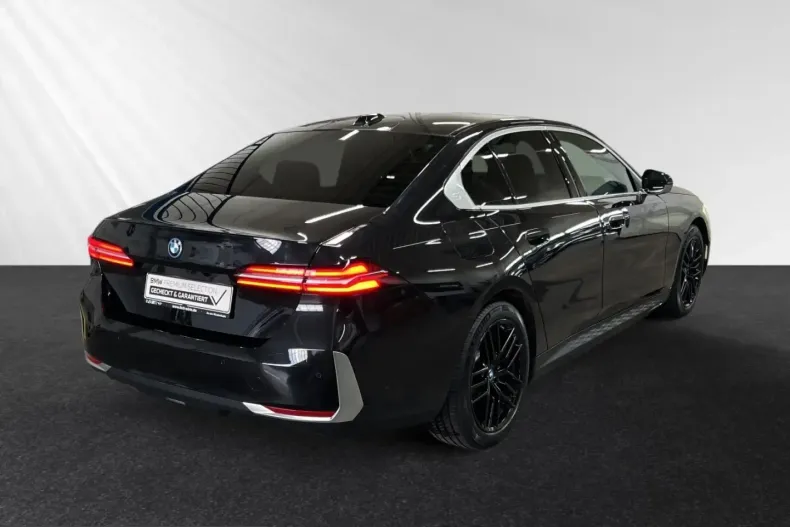 BMW 530 (Seria 5) din 2024 cu 32.100 km - oferta BMW199303 - foto 3