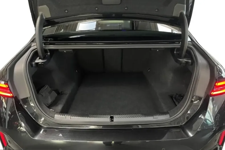 BMW 520 (Seria 5) din 2025 cu 14.649 km - oferta BMW199304 - foto 13