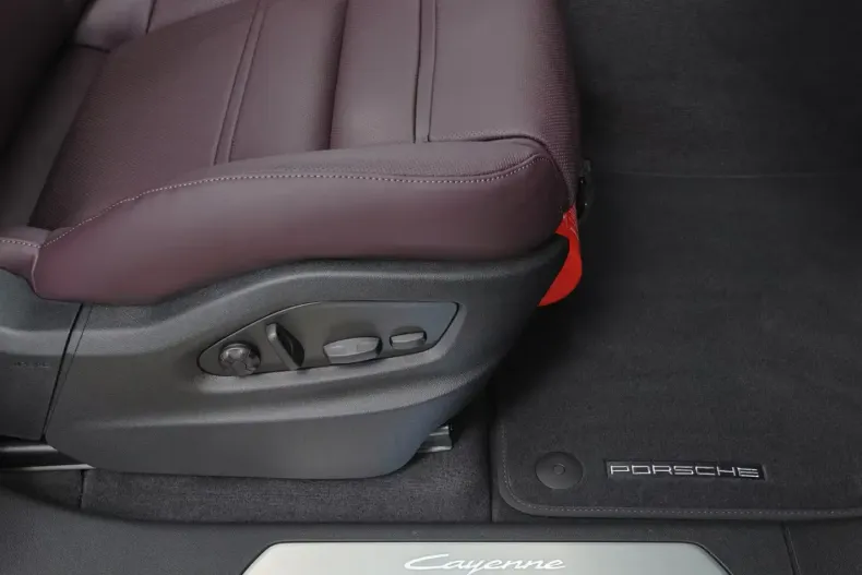Porsche Cayenne din 2026 cu 30 km - oferta POR199308 - foto 18