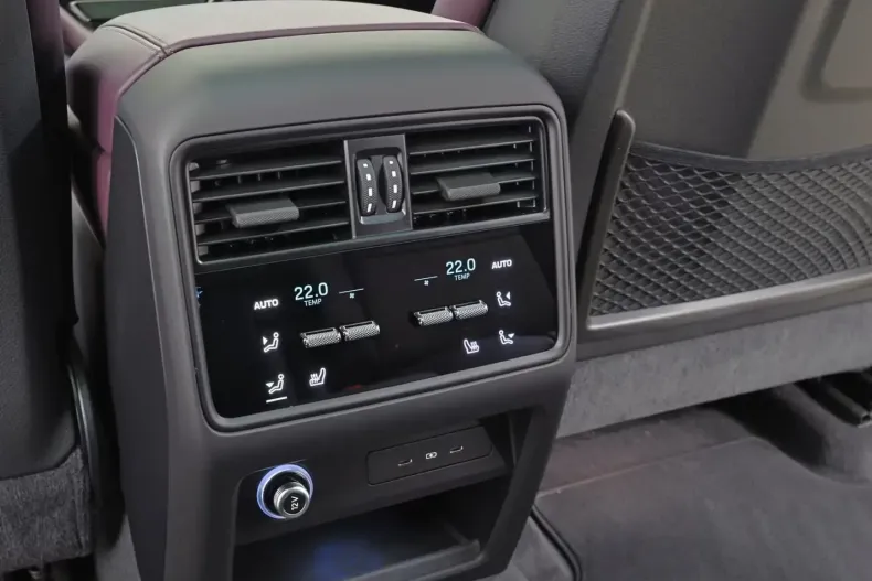 Porsche Cayenne din 2026 cu 30 km - oferta POR199308 - foto 30