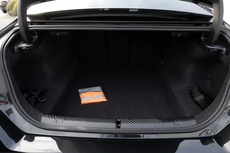 BMW 520 (Seria 5) din 2025 cu 23.618 km - oferta BMW199309 - foto 12