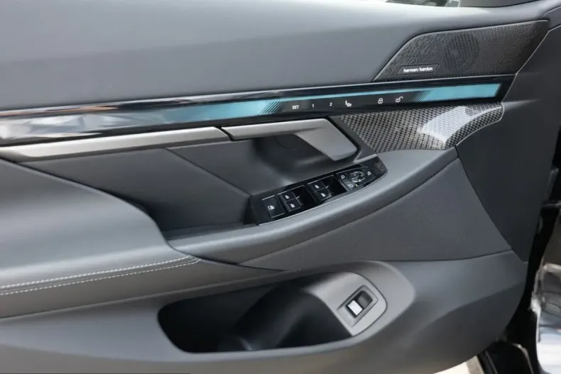 BMW 520 (Seria 5) din 2025 cu 23.618 km - oferta BMW199309 - foto 28