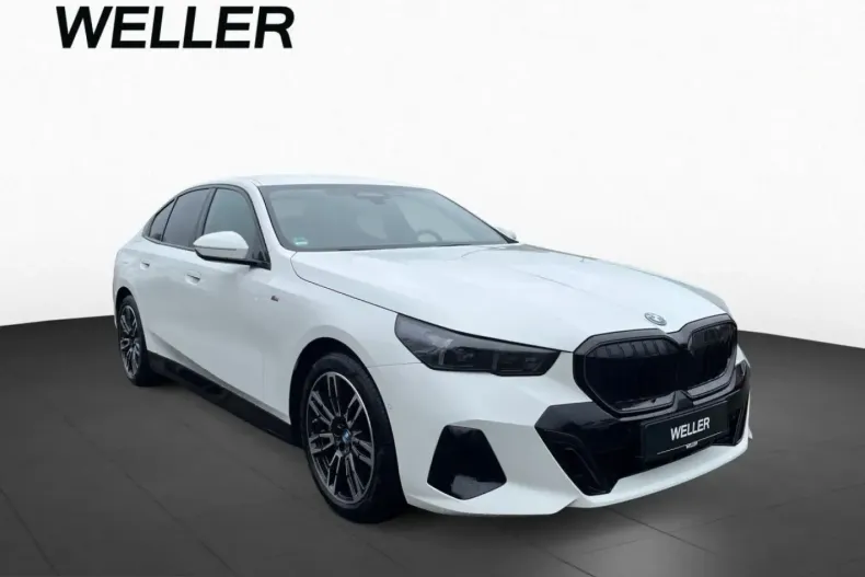 BMW 550 (Seria 5) din 2024 cu 34.921 km - oferta BMW199313 - foto 3