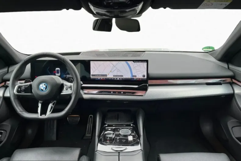 BMW 550 (Seria 5) din 2024 cu 34.921 km - oferta BMW199313 - foto 13