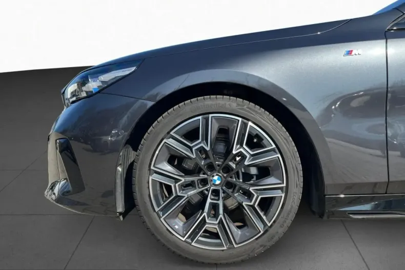 BMW 520 (Seria 5) din 2025 cu 18.464 km - oferta BMW199314 - foto 21