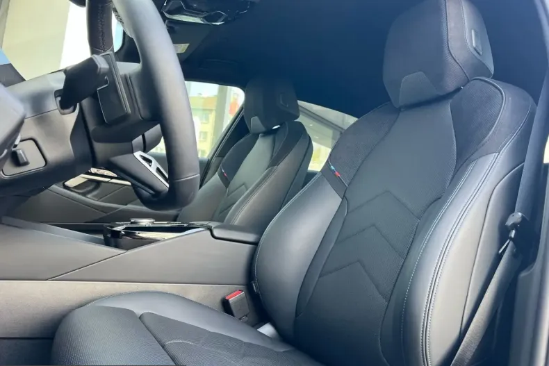 BMW 540 (Seria 5) din 2024 cu 24.956 km - oferta BMW199315 - foto 3