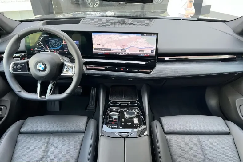 BMW 540 (Seria 5) din 2024 cu 24.956 km - oferta BMW199315 - foto 7