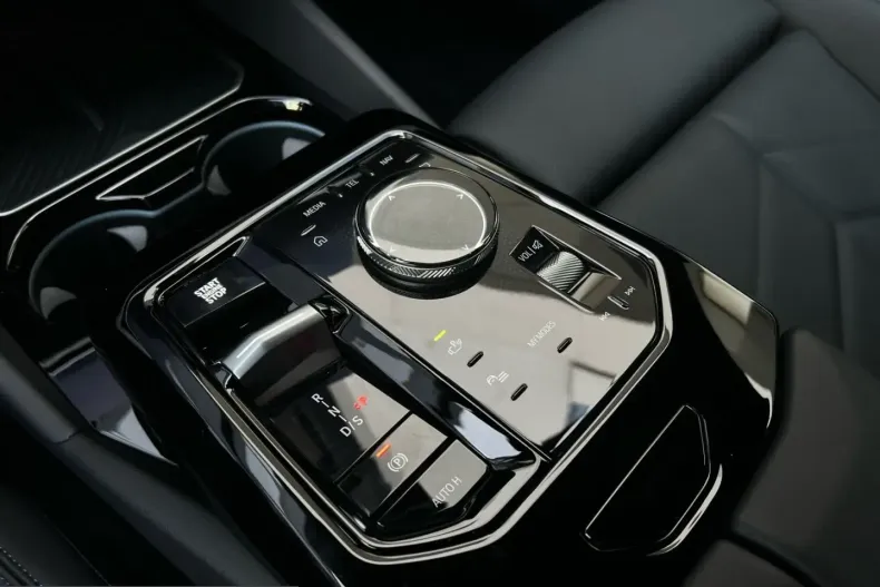 BMW 540 (Seria 5) din 2024 cu 24.956 km - oferta BMW199315 - foto 10