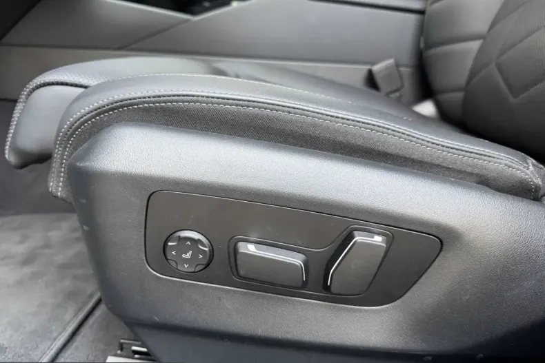 BMW 520 (Seria 5) din 2024 cu 47.421 km - oferta BMW199317 - foto 10