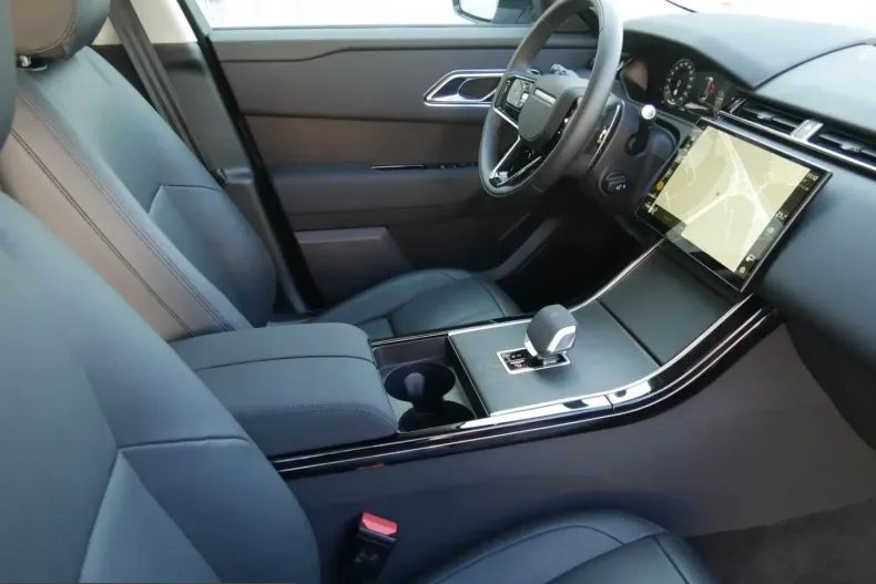 Land Rover Range Rover Velar din 2024 cu 14.900 km - oferta LAN199320 - foto 3